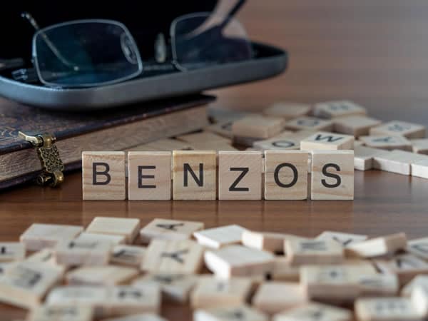 signs someone is addicted to benzos