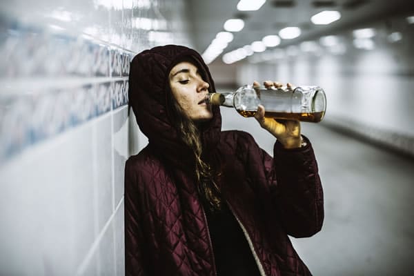 how does alcohol rehab work